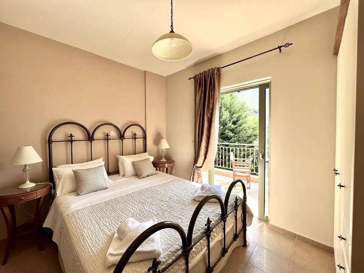 Villa Marianna Lourdata  Greece